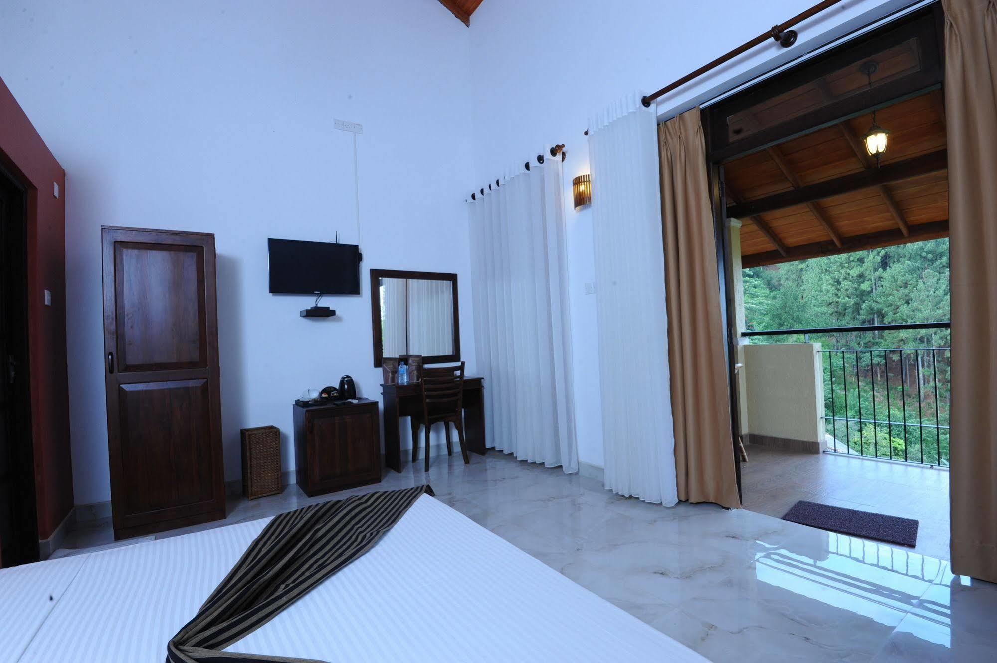 Melheim Kandy Villas Extérieur photo