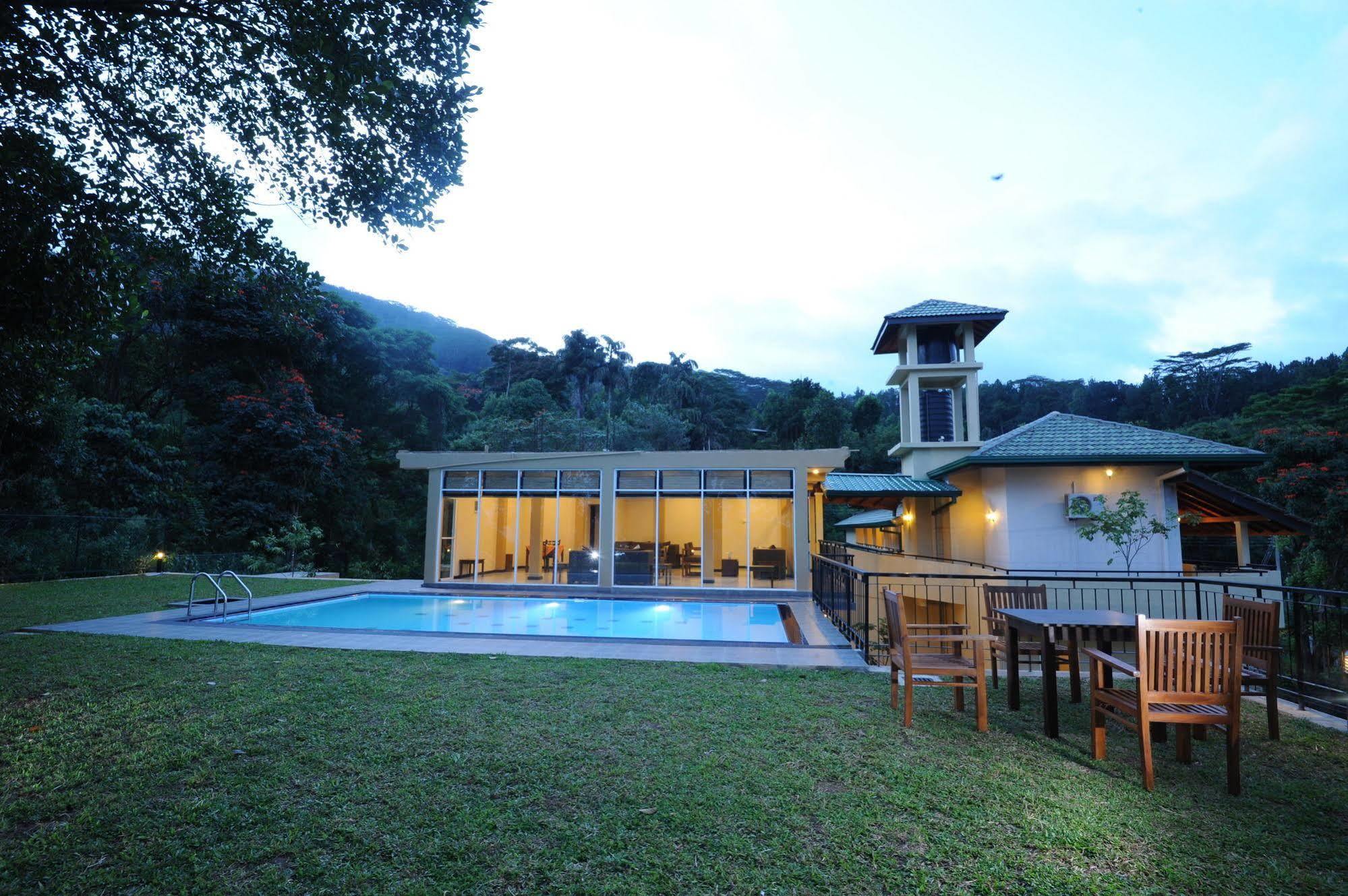 Melheim Kandy Villas Extérieur photo
