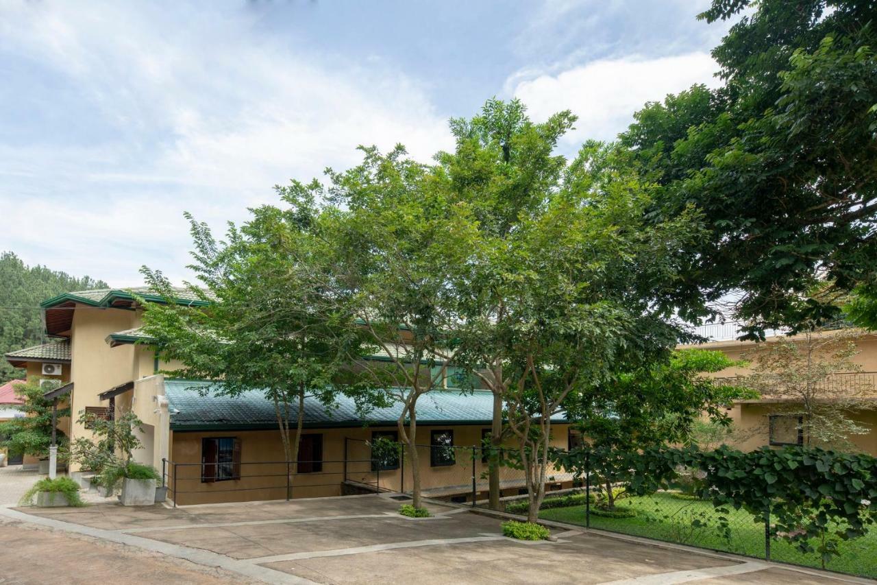 Melheim Kandy Villas Extérieur photo