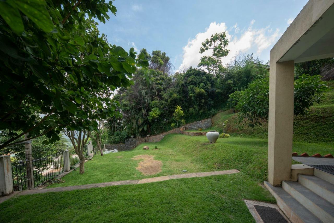 Melheim Kandy Villas Extérieur photo