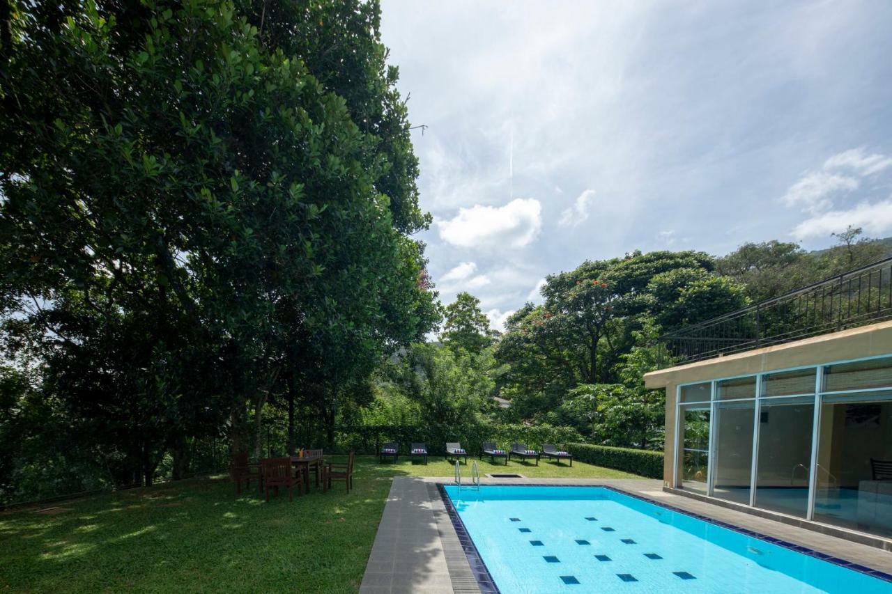 Melheim Kandy Villas Extérieur photo