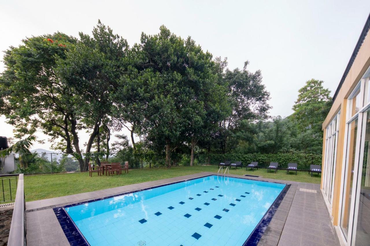 Melheim Kandy Villas Extérieur photo
