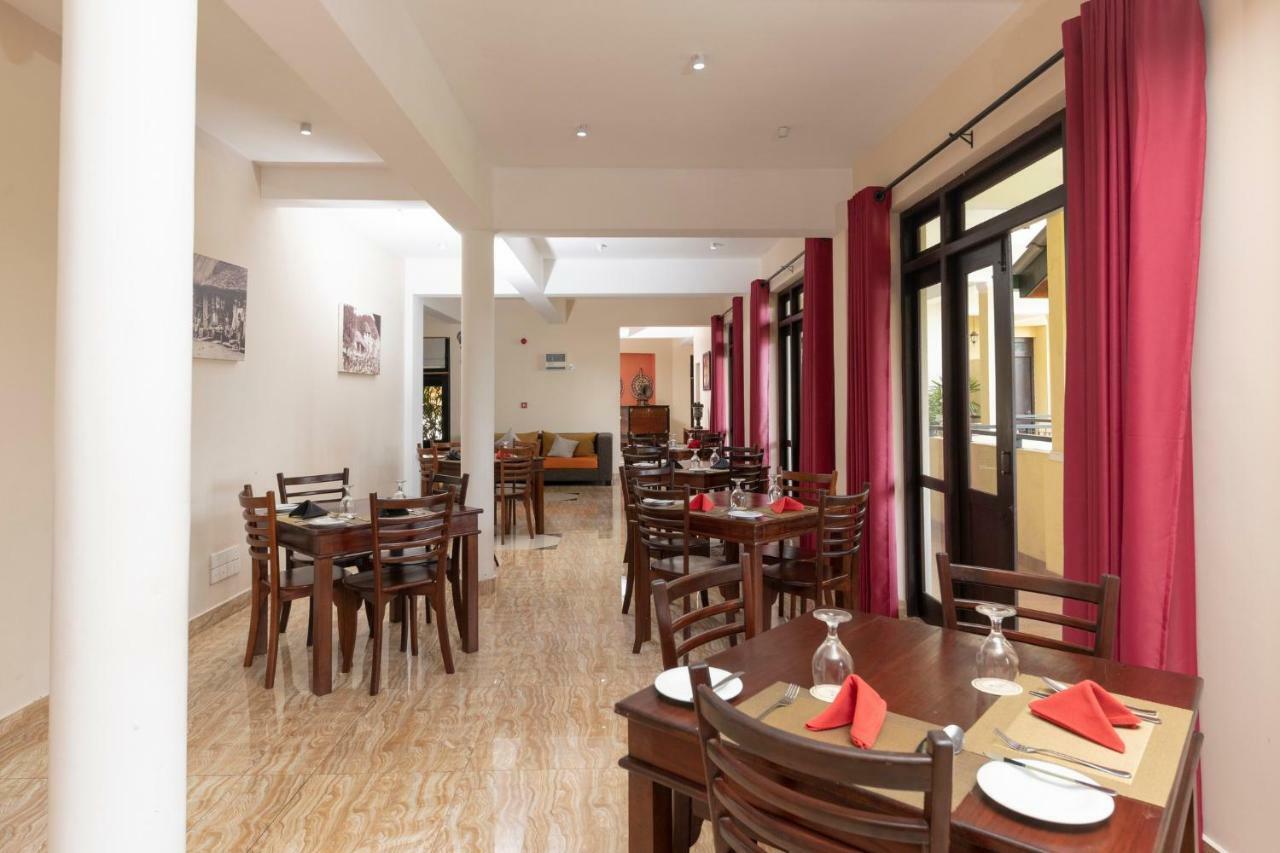 Melheim Kandy Villas Extérieur photo