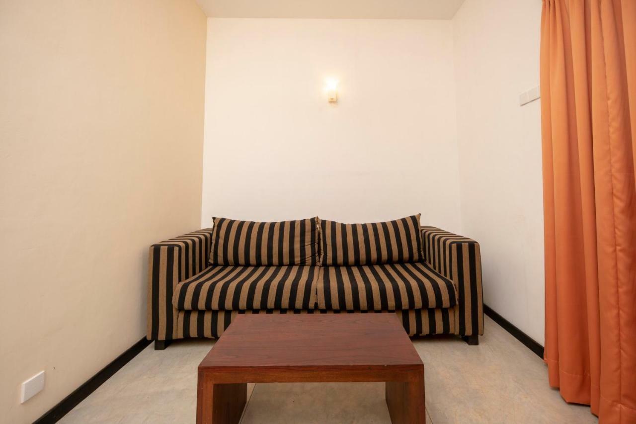 Melheim Kandy Villas Extérieur photo