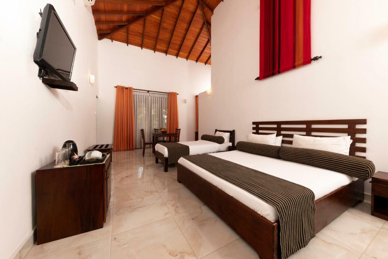 Melheim Kandy Villas Extérieur photo